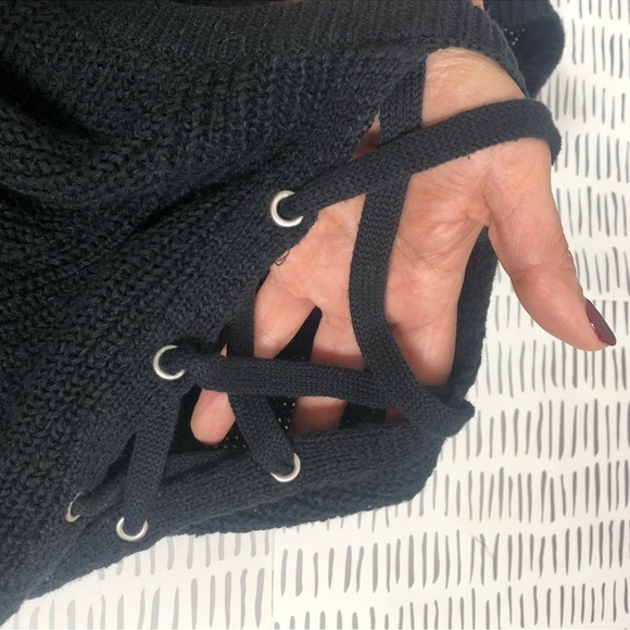 Express blac sweater - Picture 3 of 8